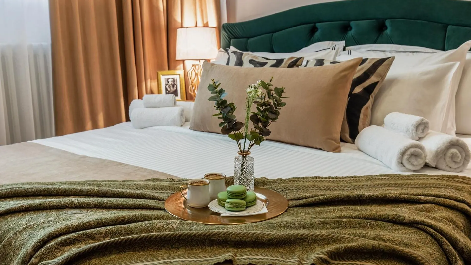 Holt - The Great Gatsby Apartment Bucharest