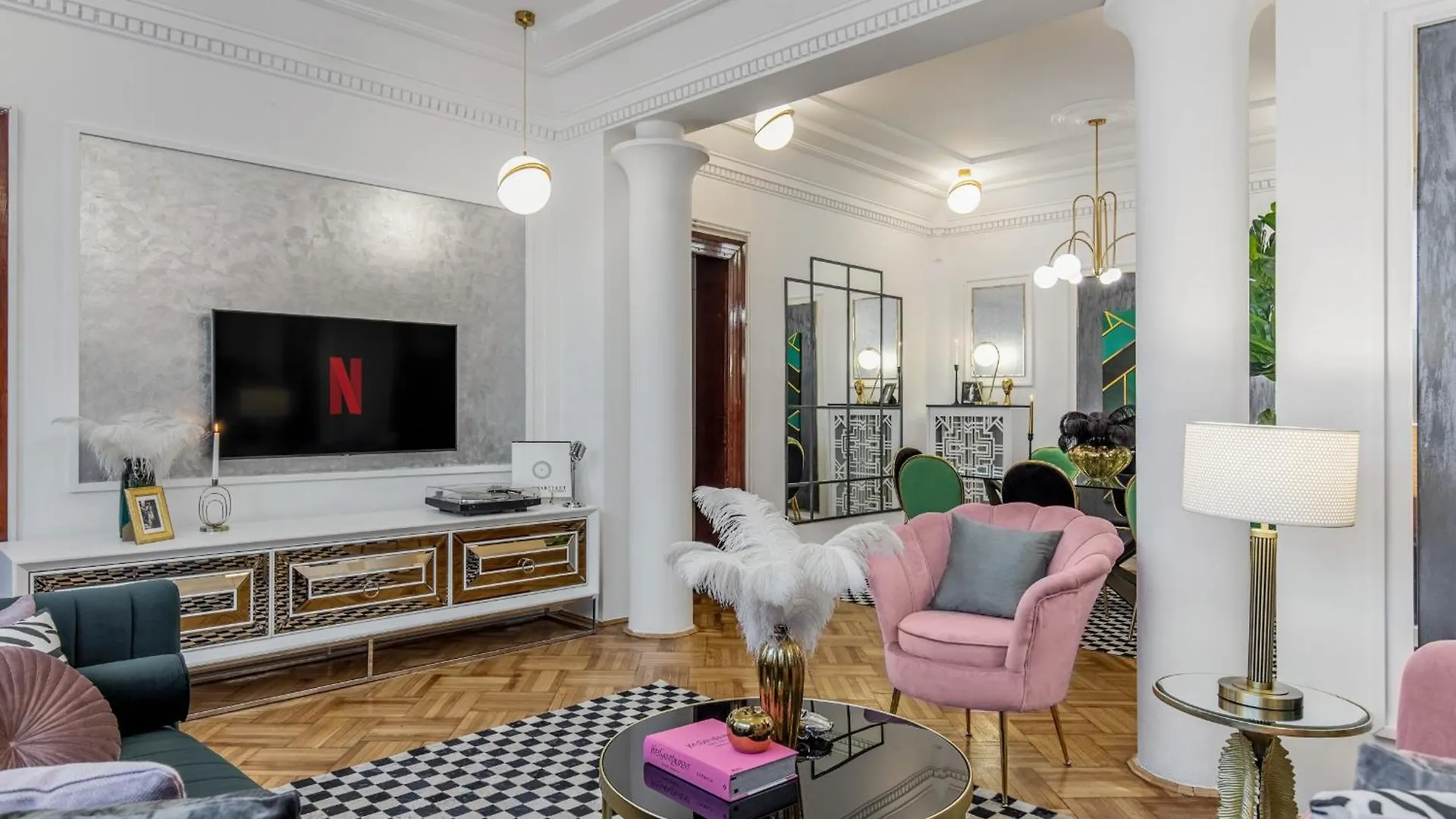 Holt - The Great Gatsby Apartment Bucharest