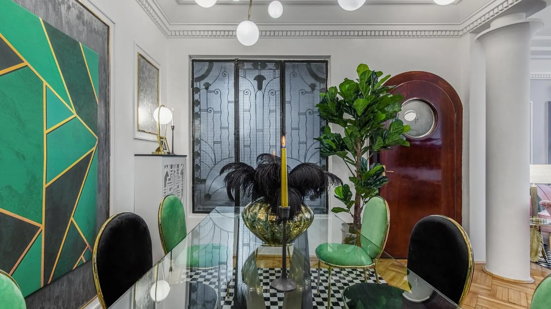 Holt - The Great Gatsby Apartment Bucharest 0*,  Romania