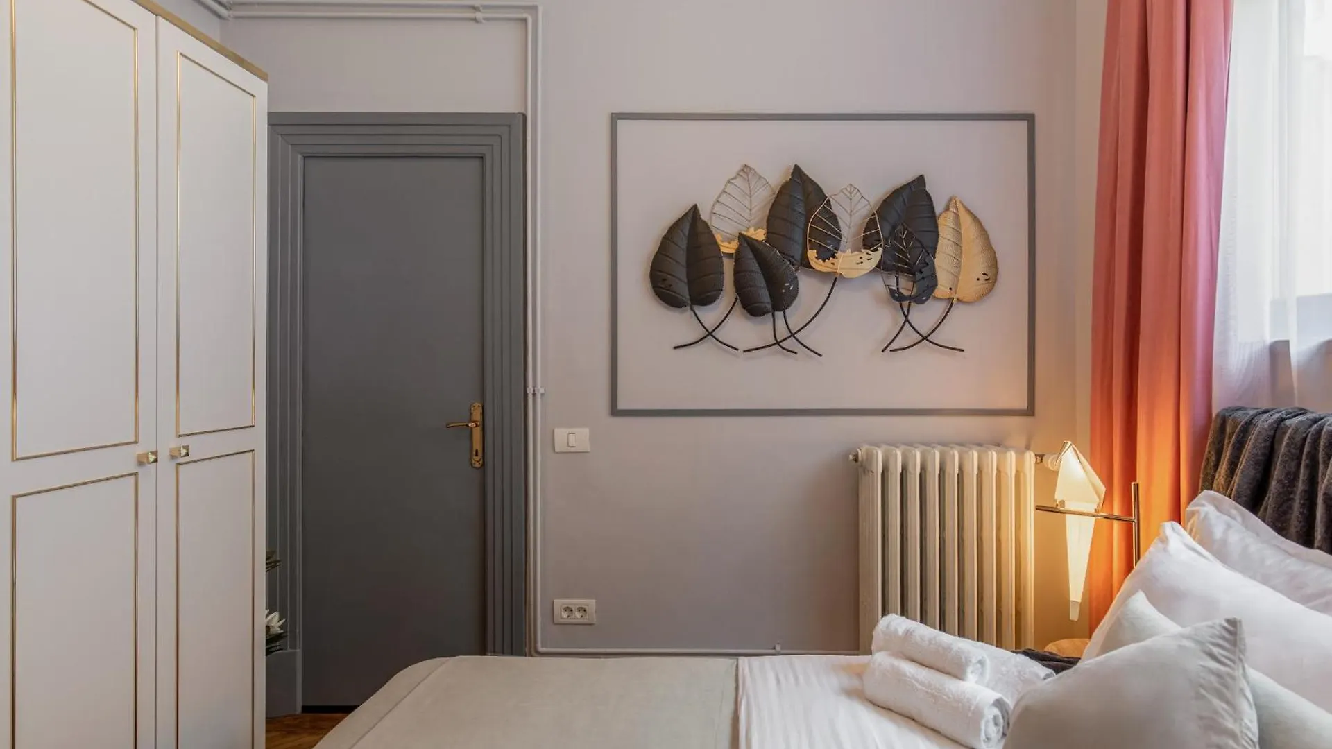 Holt - The Great Gatsby Apartment Bucharest