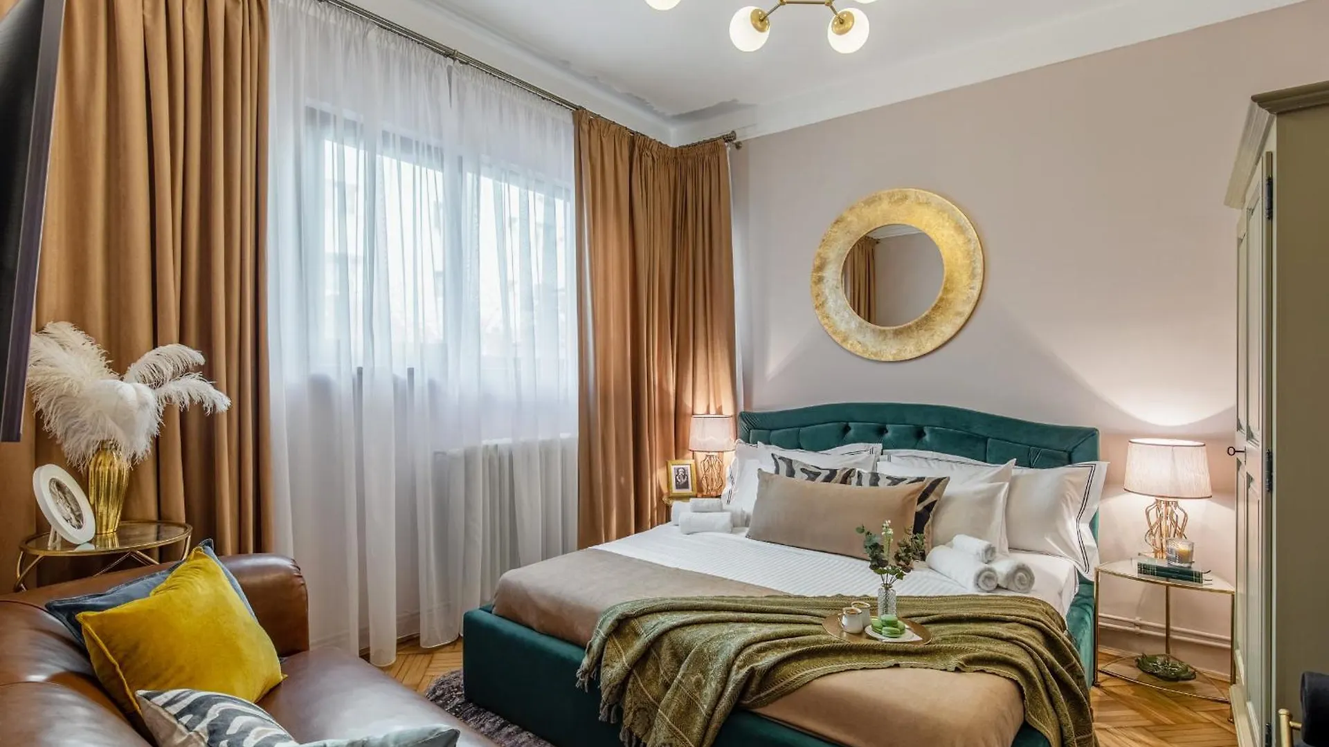 Holt - The Great Gatsby Apartment Bucharest